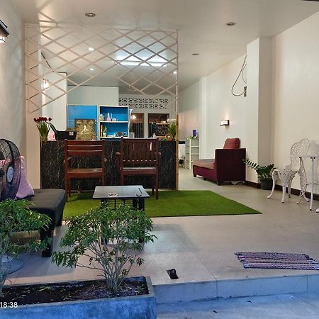 In Box Hostel Lipa Noi Exterior photo