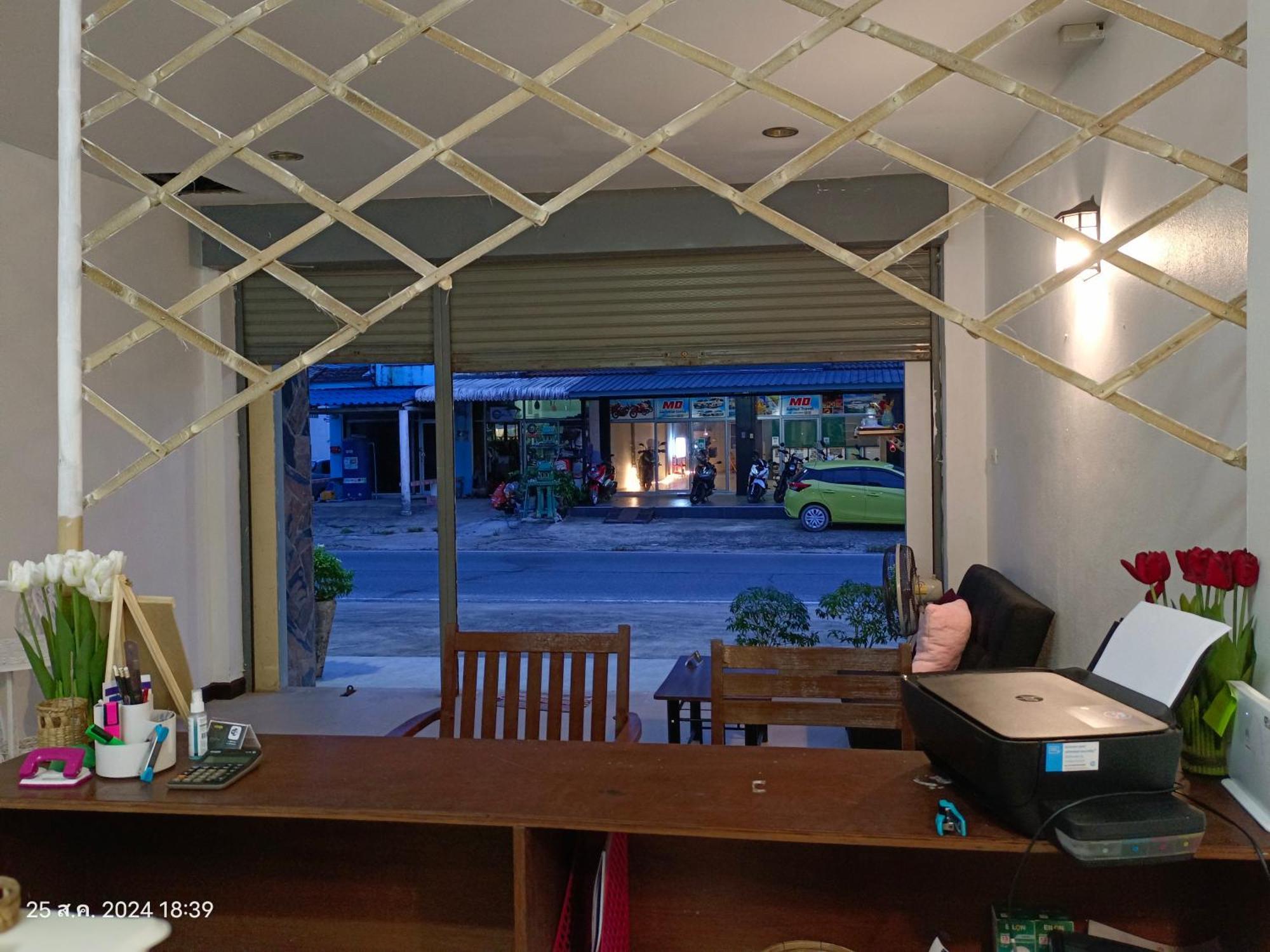 In Box Hostel Lipa Noi Exterior photo